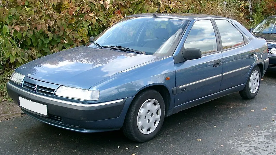Citroën Xantia clásico visto de tres cuartos
